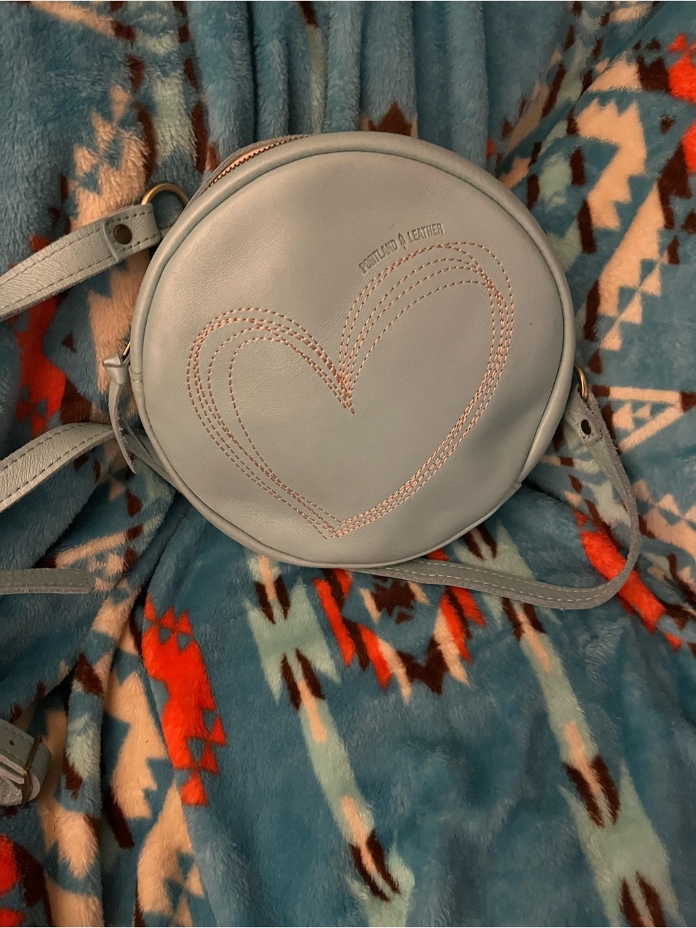 Portland Leather Circle Heart Crossbody - Light Blue